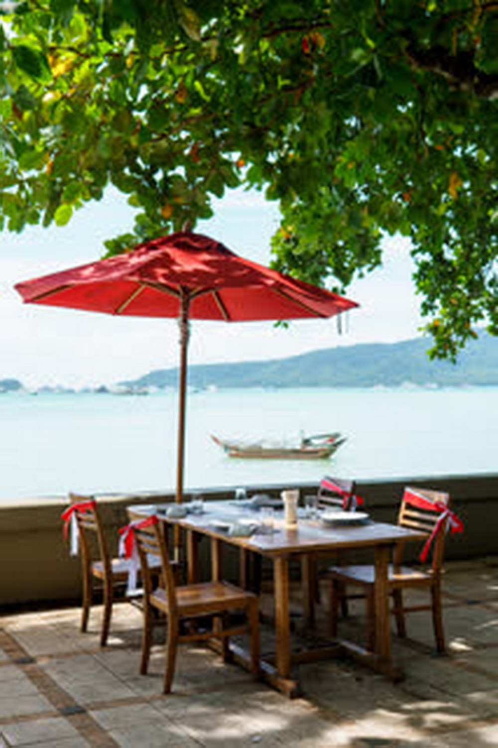 Seaside tables